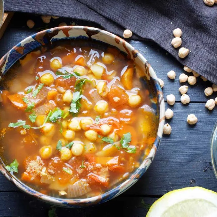 chickpea soup supa libaneza cu naut