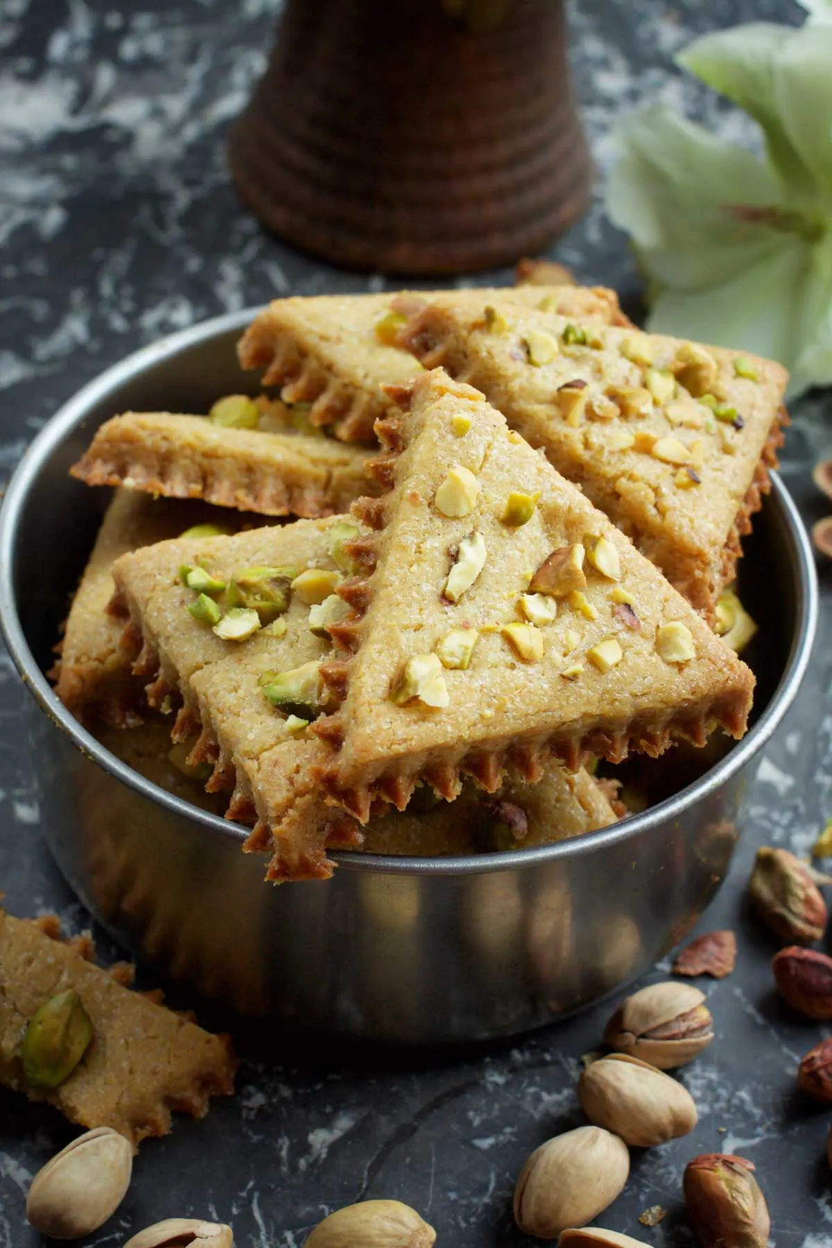 vegan chickpea cookies with pistachio