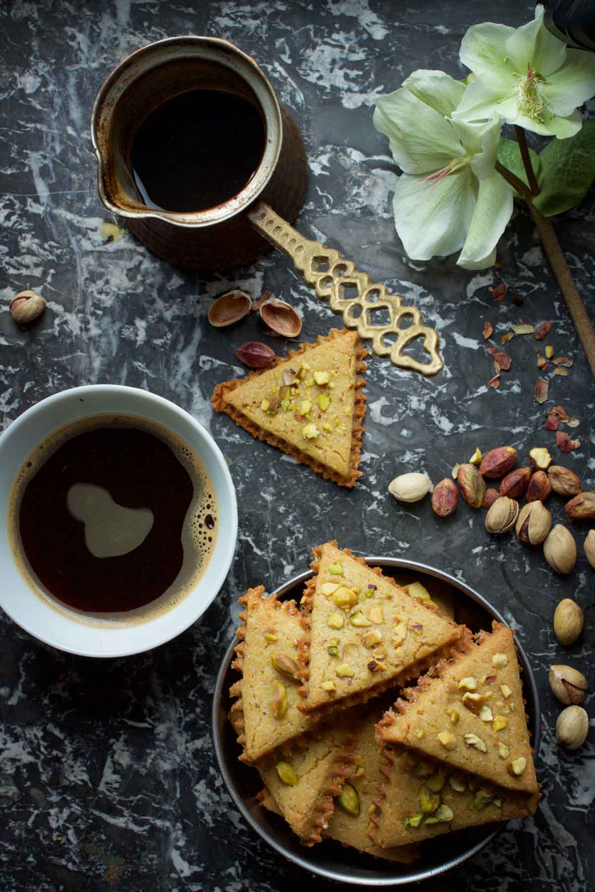 vegan chickpea cookies with pistachios