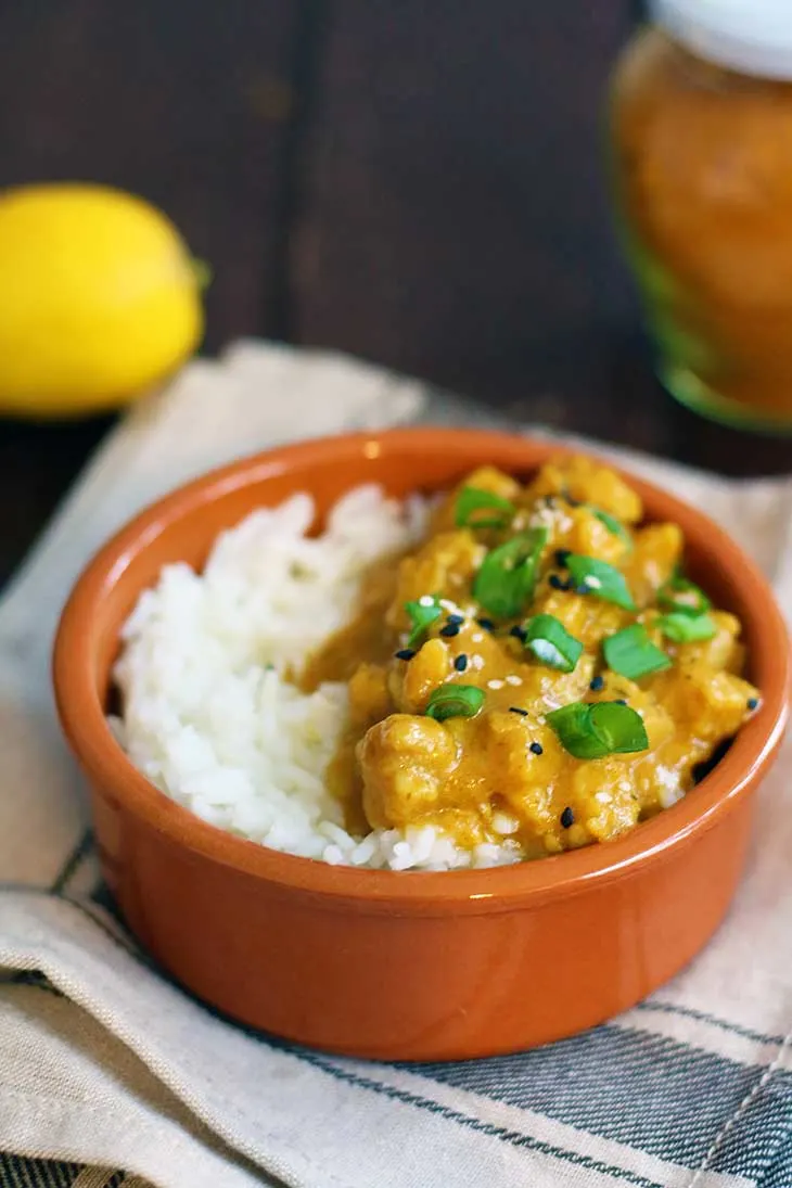 "Pui" Tikka Masala Vegetarian retete cu turmeric