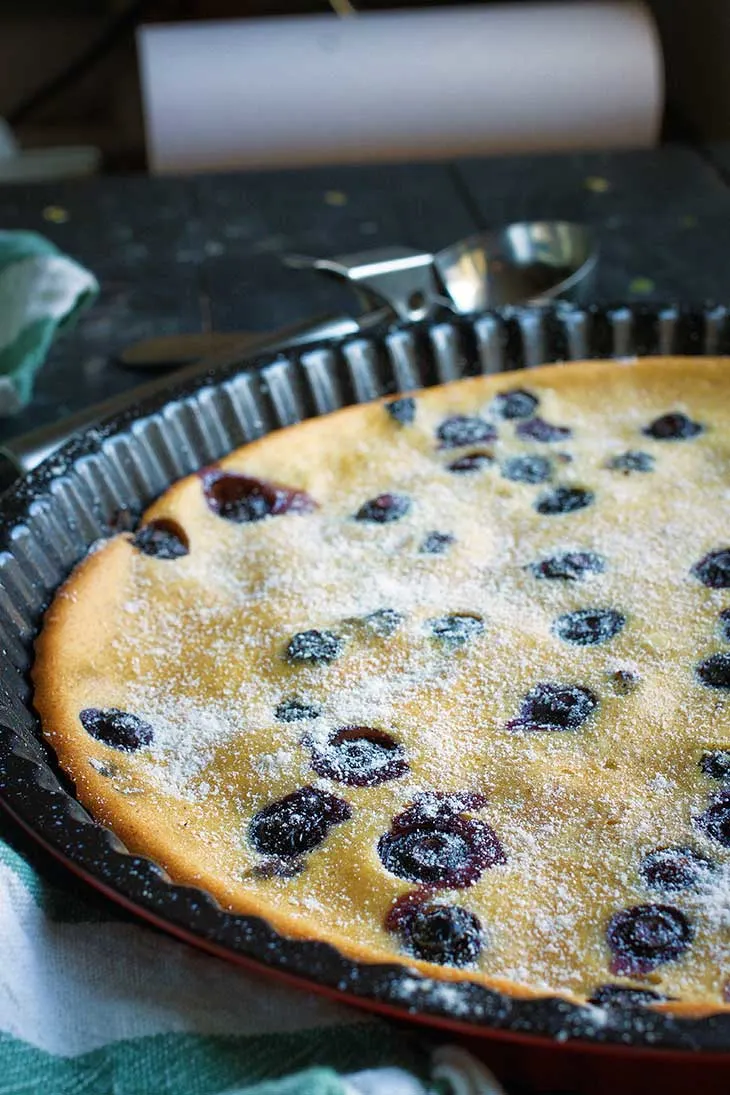 Vegan Blueberry Clafoutis cu afine reteta desert