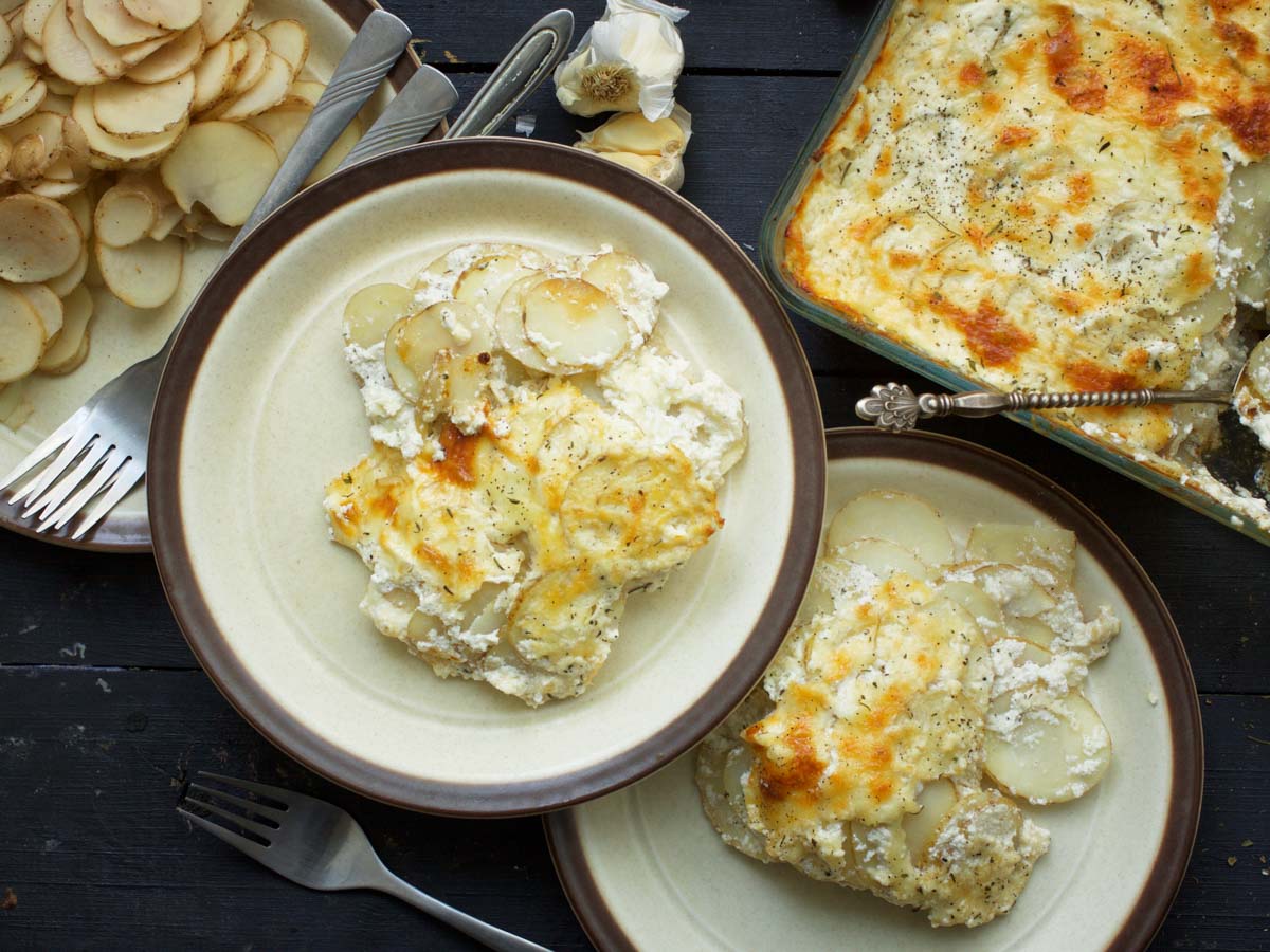 Vegan Scalloped Potatoes Pommes Dauphinoise cartofi reteta