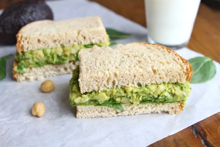 Smashed Chickpea & Avocado Salad Sandwich