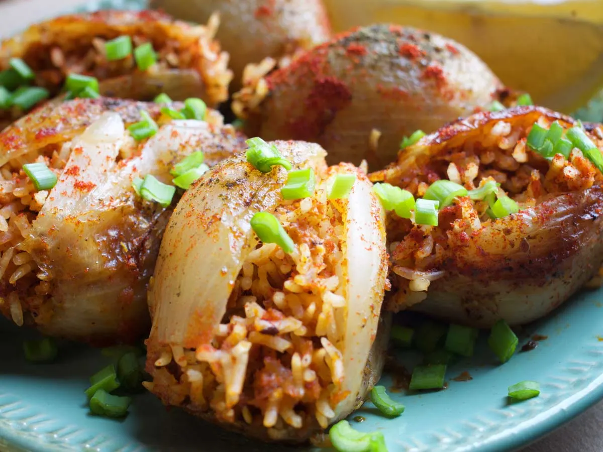 vegan stuffed onions 