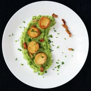 Vegan Scallops recipe with Pea Puree Scoici de post