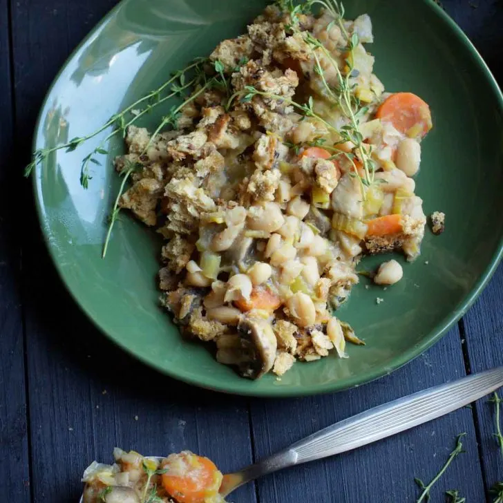 Vegetarian Cassoulet recipe Slow-cooked White Bean Casserole