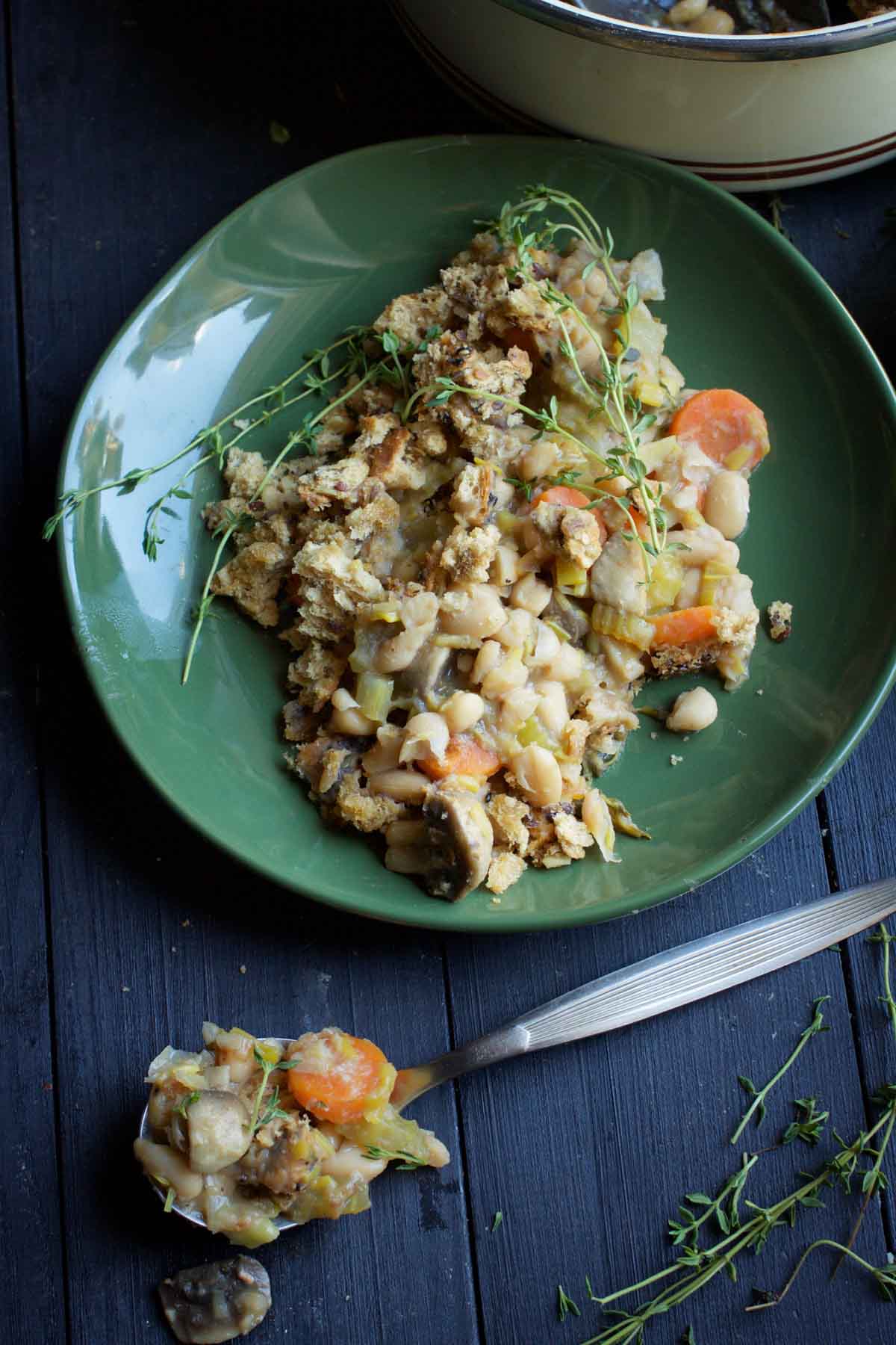 Vegetarian Cassoulet recipe Slow-cooked White Bean Casserole