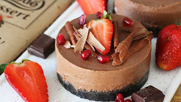 vegan chocolate cheesecake cu ciocolata capsuni vegan