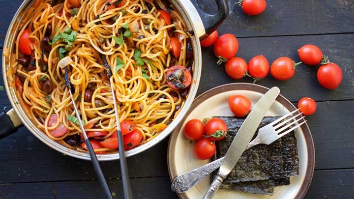 Vegan Spaghetti alla Puttanesca | Gourmandelle