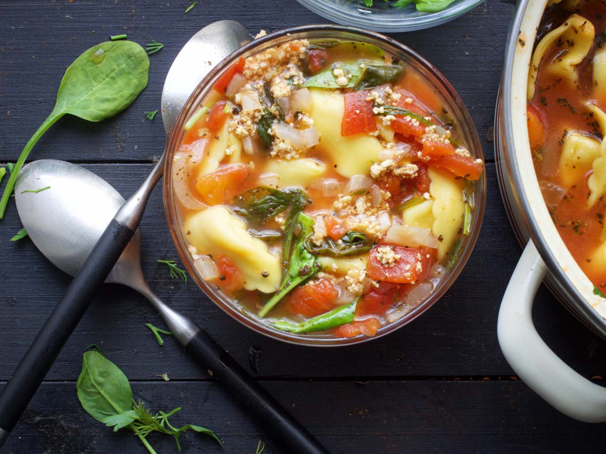 vegan tortellini soup 