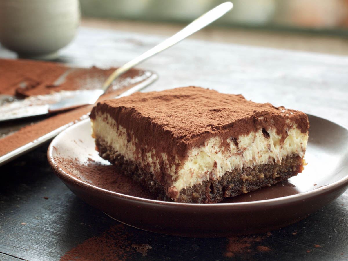 healthy vegan tiramisu