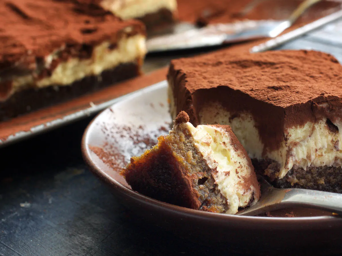 italian vegan tiramisu