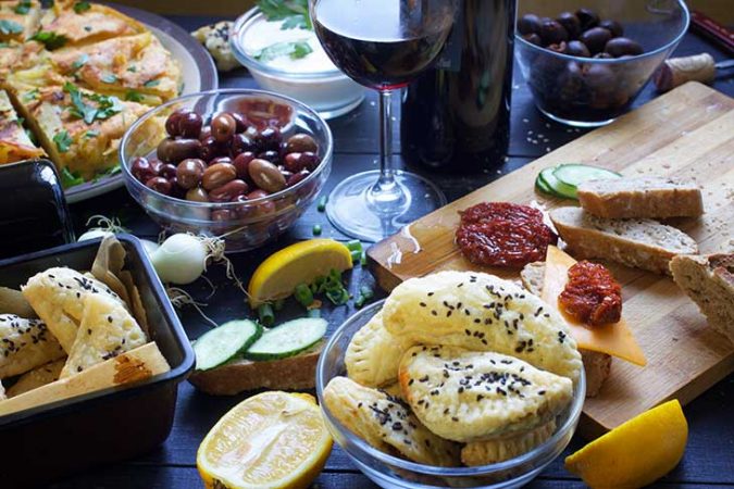Vegan Tapas - Recipes. Drinks. How To Guide