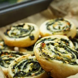 Vegan Spinach Pinwheels rulouri grecesti cu spanac