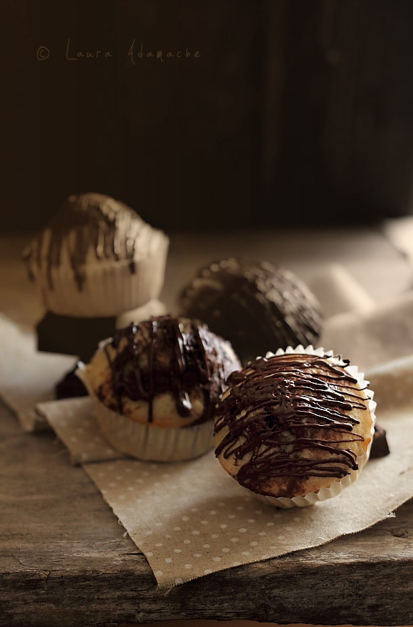 5. Muffins de Post cu Vanilie si Cacao