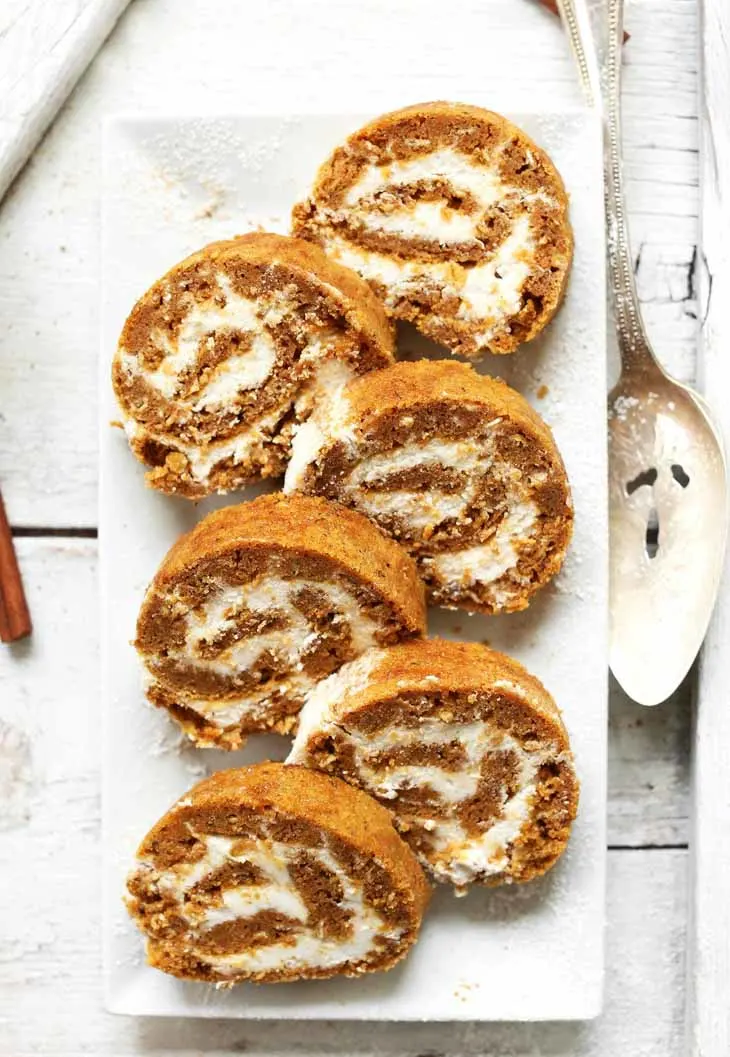 1-Bowl Vegan Pumpkin Roll