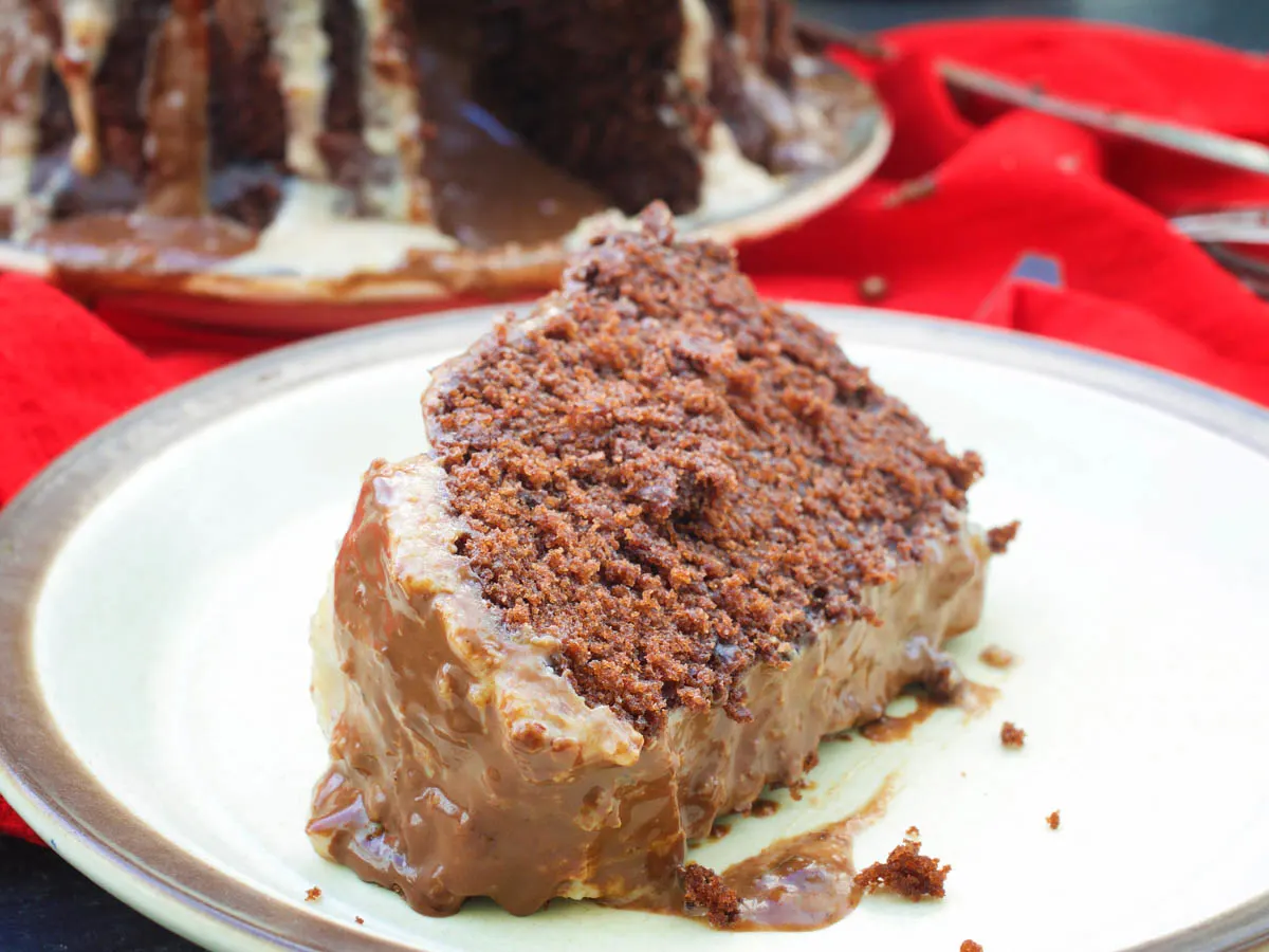 Tort Bundt cu ciocolata