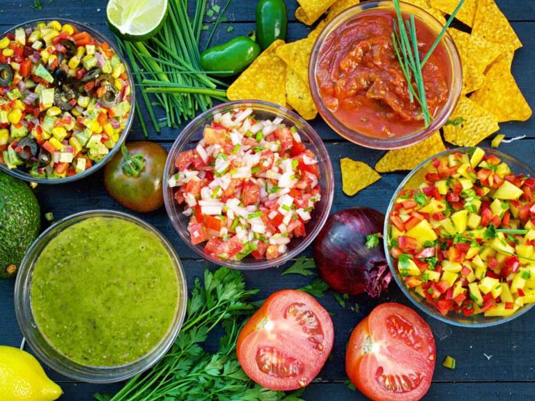 Homemade Salsa Recipes - salsa roja, salsa verde, pico de gallo, Mango Salsa and Avocado salsa_