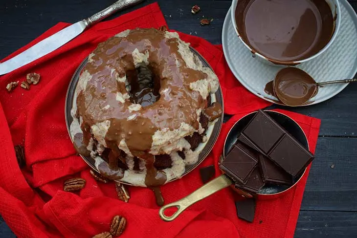  tort bundt cu ciocolata