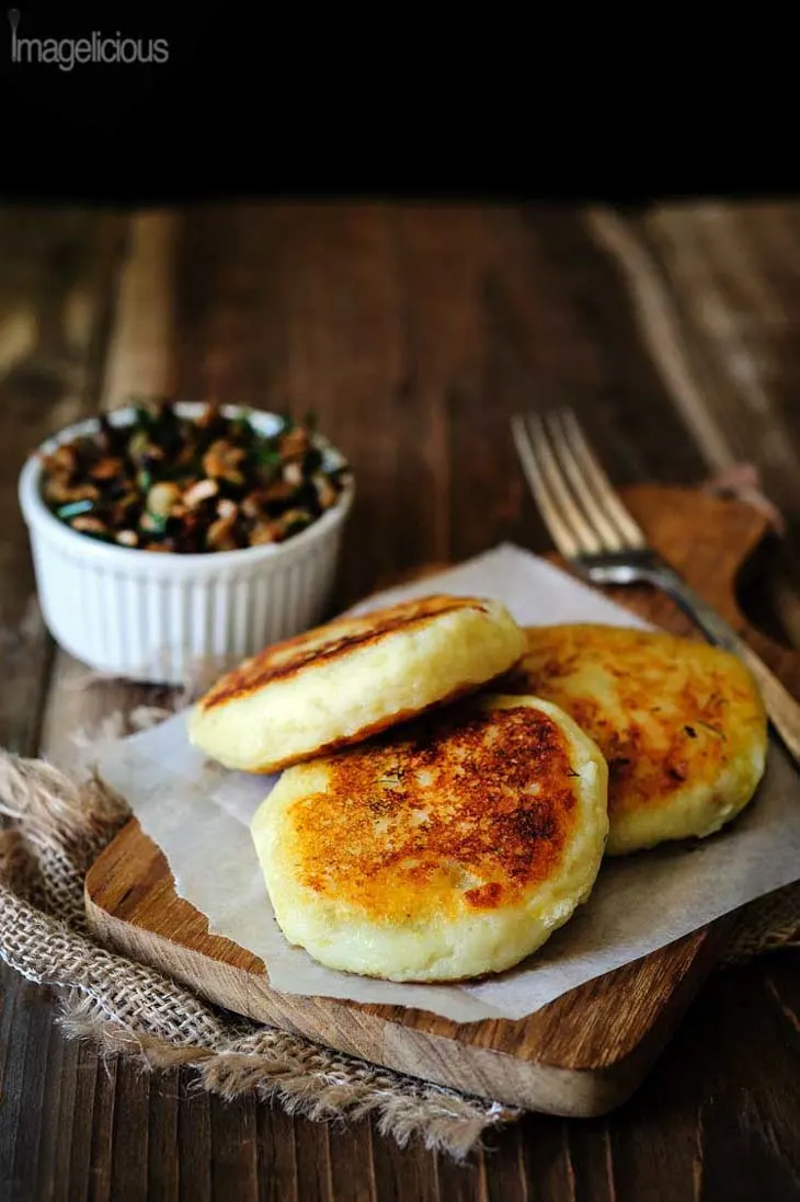 Vegan Potato Cakes stuffed with Mushrooms