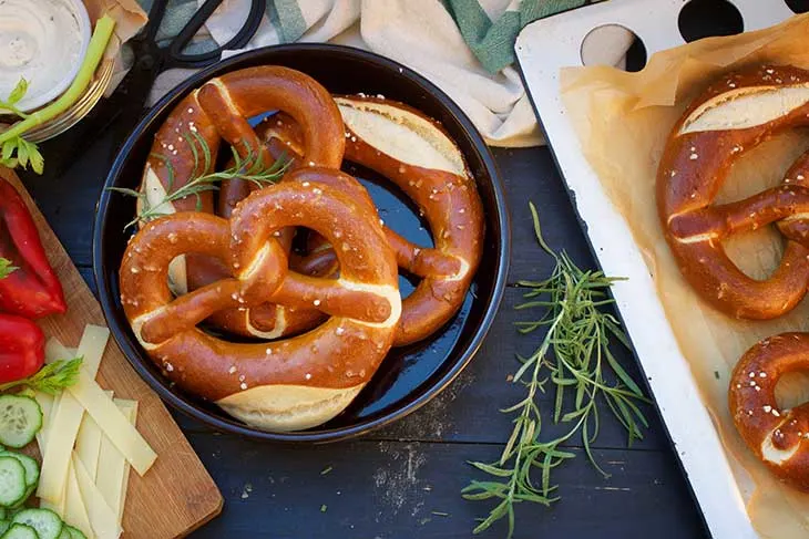 despre bucataria germanica Covrigi de casa – Pretzel