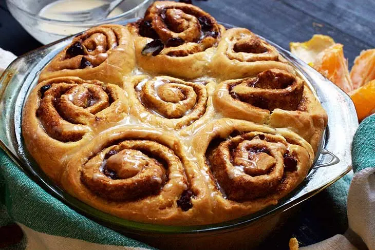 Easy Vegan Cinnamon Rolls