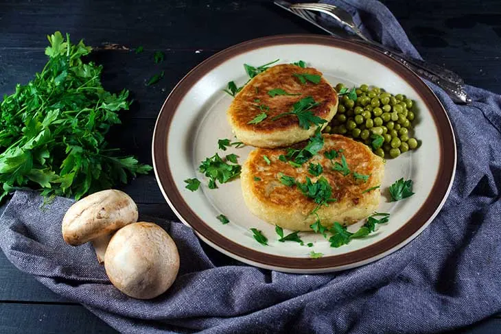 Potato cutlets mushroom stuffing recipe Draniki clatite de cartofi cu ciuperci