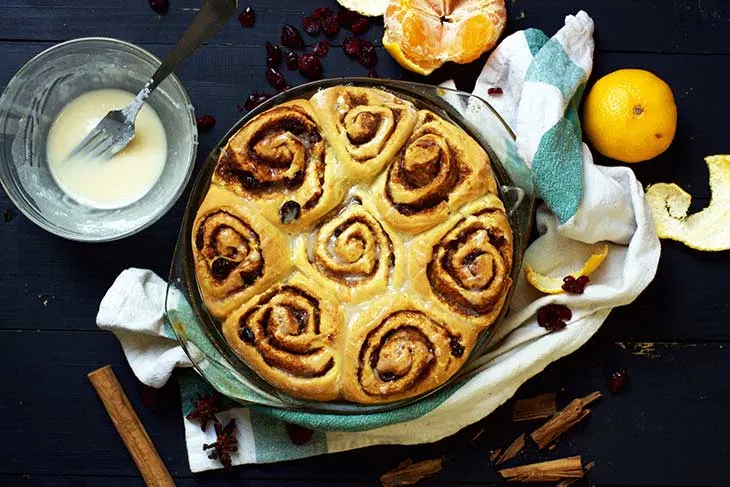 Vegan Cinnamon Rolls rulouri cu scortisoara