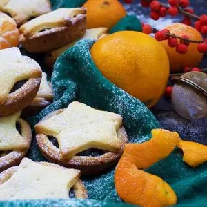 Vegan Mince Pies festive christmas recipe placintele cu fructe uscate mince pies
