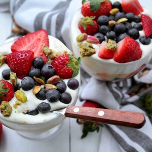 english recipe Vegan Trifle cu capsuni