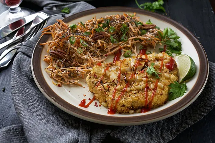 Cauliflower Steaks BBQ flavored Felii de conopida