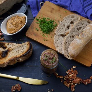 Vegan Mushroom Pâté pate de ciuperci