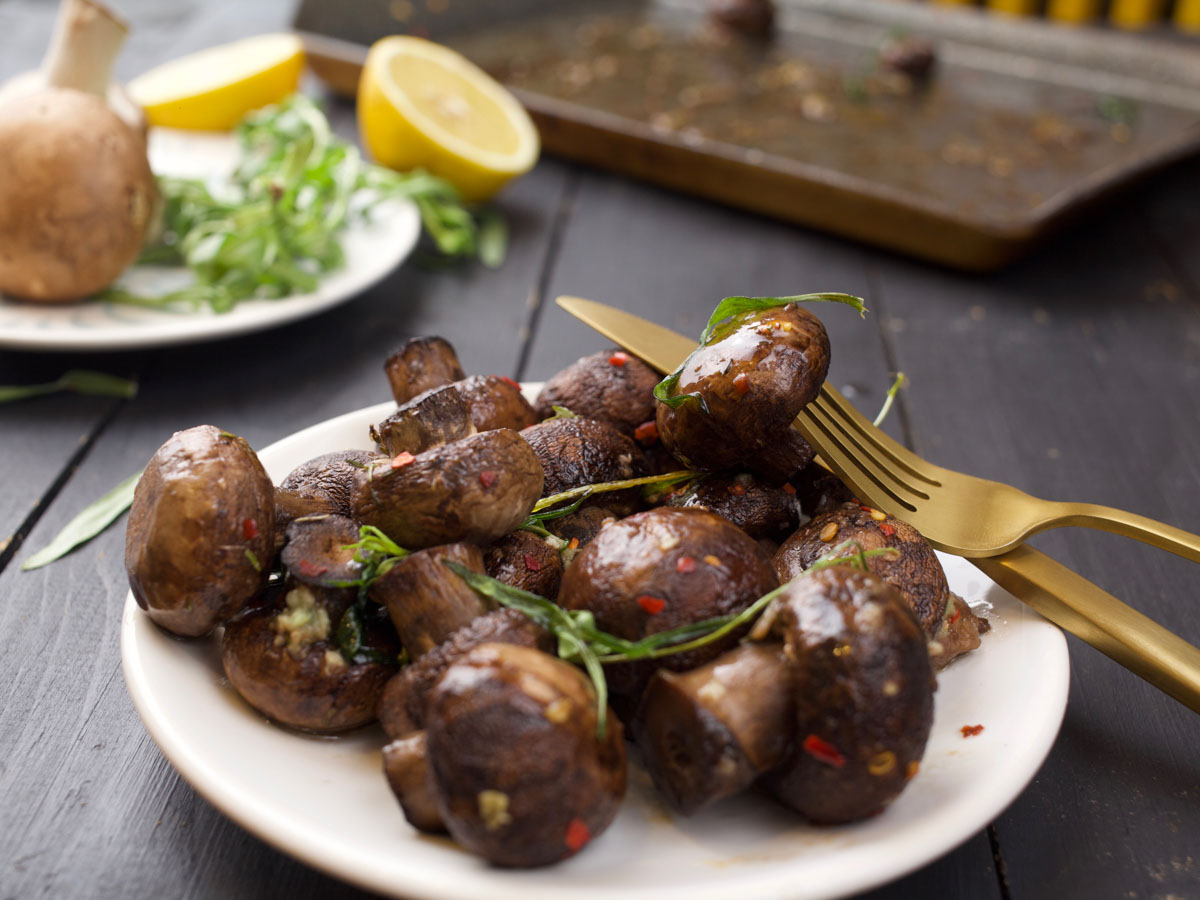 vegan roasted garlic mushrooms