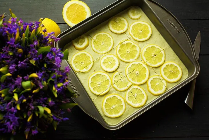 Vegan Lemon Bars prajitura cu lamaie de post