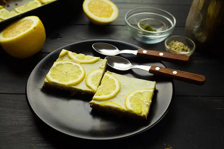 healthy Vegan Lemon Bars