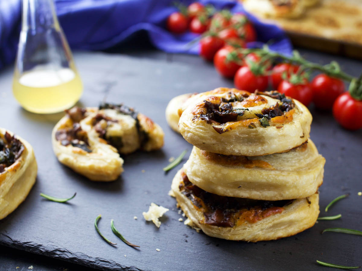 how to make Vegan Mushroom Pinwheels