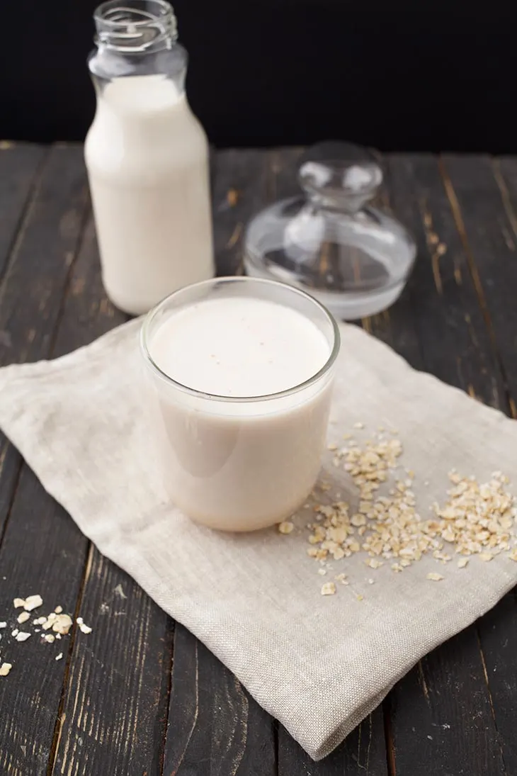 how to use oats to make milk