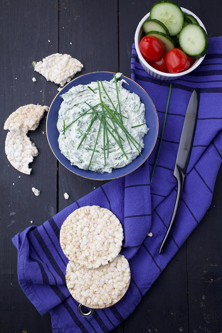 vegan spinach dip with garlic