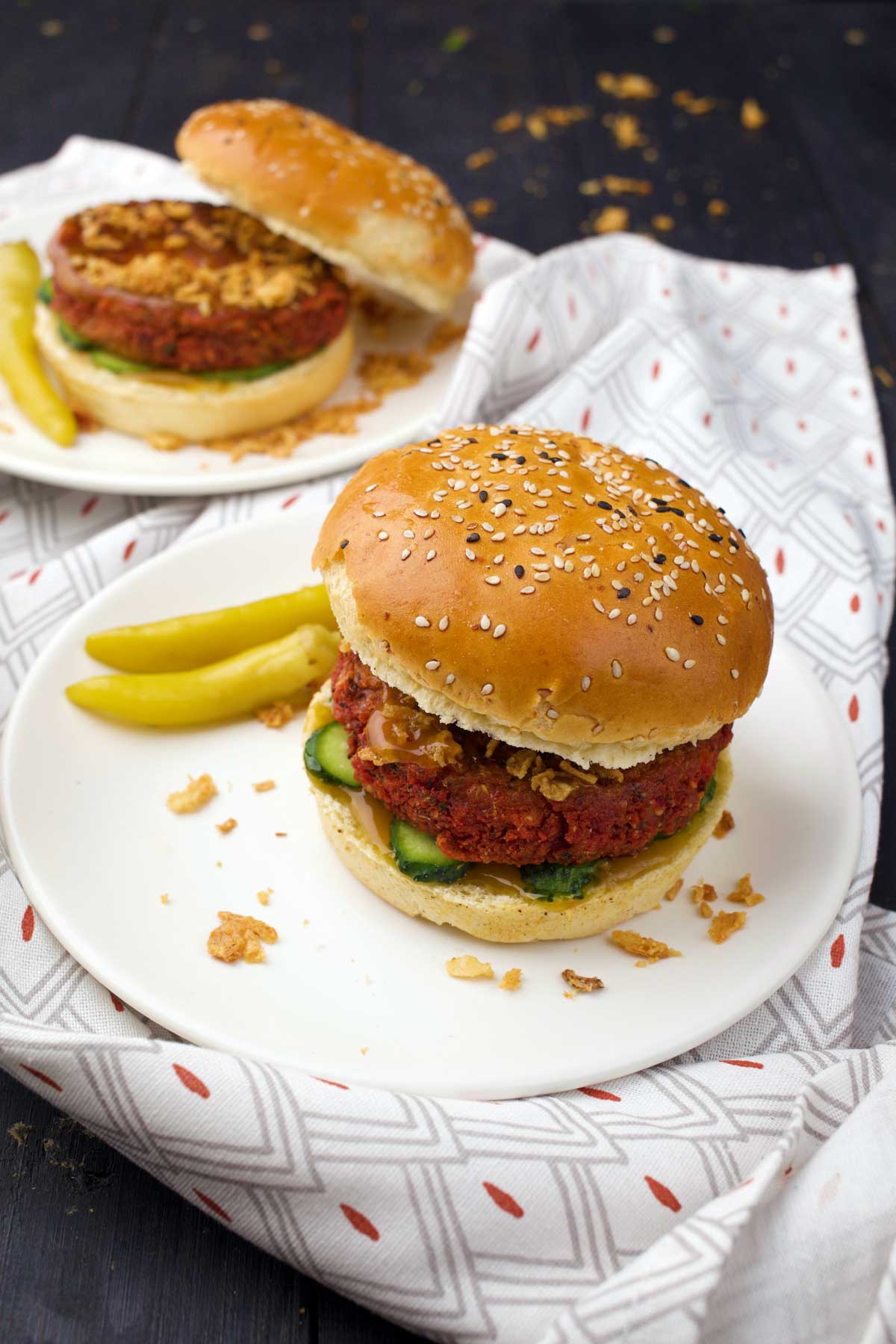 Vegan Beet Burgers Burger vegetal cu sfecla