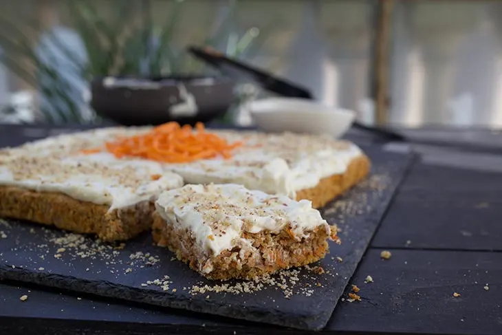 easy Vegan Carrot Cake