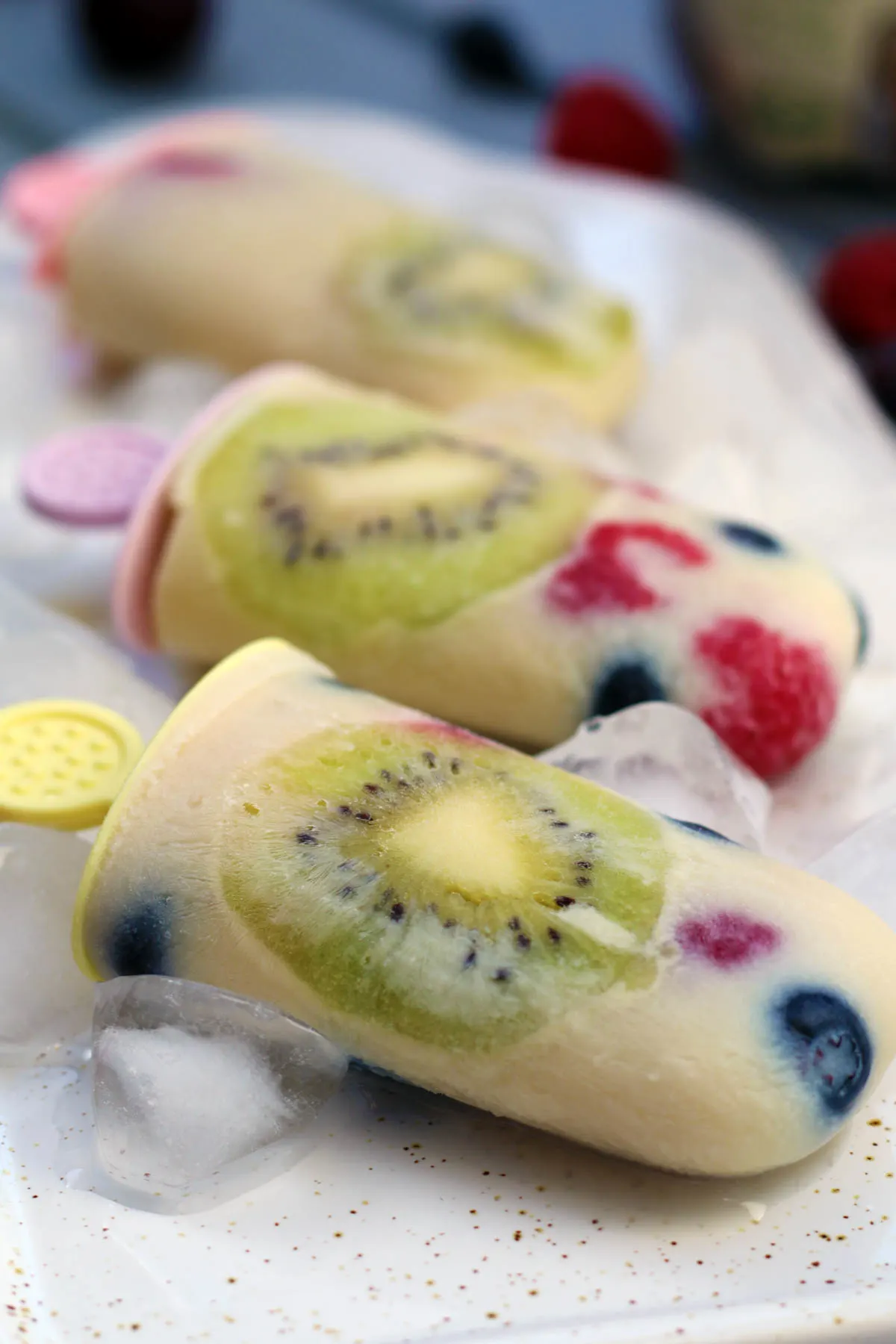 fruity vegan popsicles 