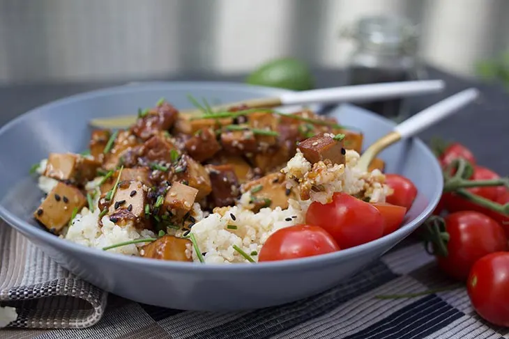 tofu cu usturoi vegan