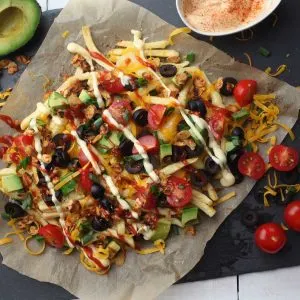 vegan loaded fries Cartofi prajiti cu toppinguri