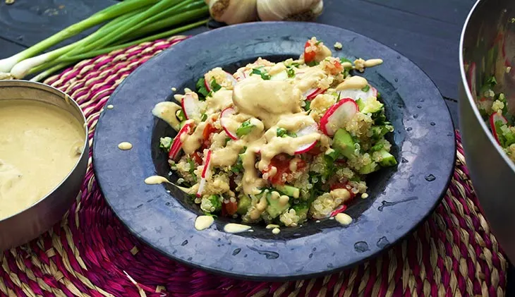 vegan quinoa salad dressing