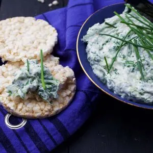 vegan spinach dip with garlic crema de spanac cu usturoi