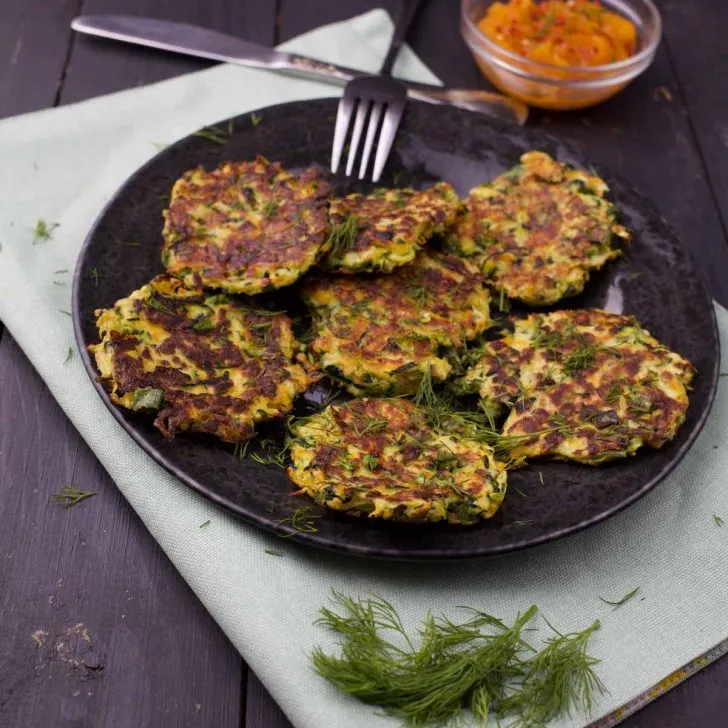 vegetable fritters chiftelute de legume