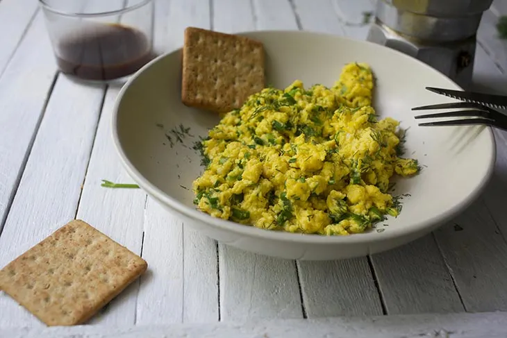 Vegan Scrambled Eggs with tofu