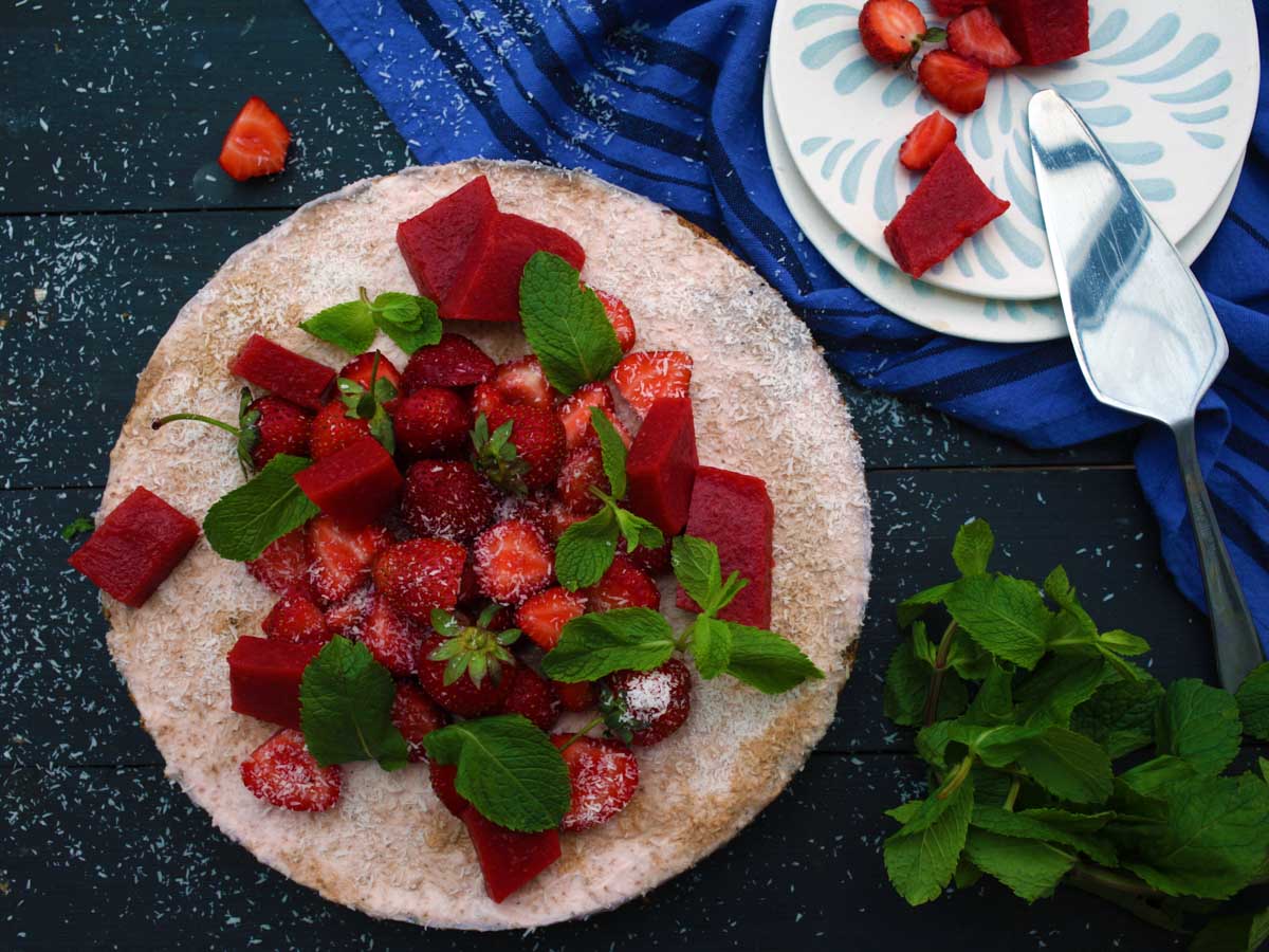 Vegan Strawberry Cheesecake 