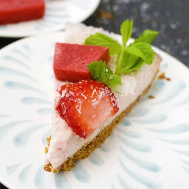 Vegan Strawberry Cheesecake healthy dessert