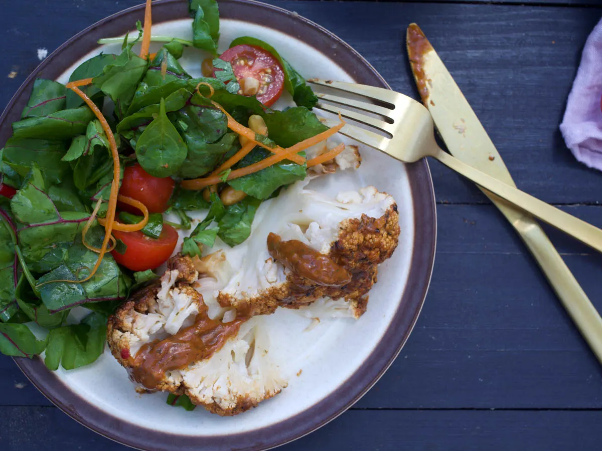 Whole Roasted Cauliflower with sauce 